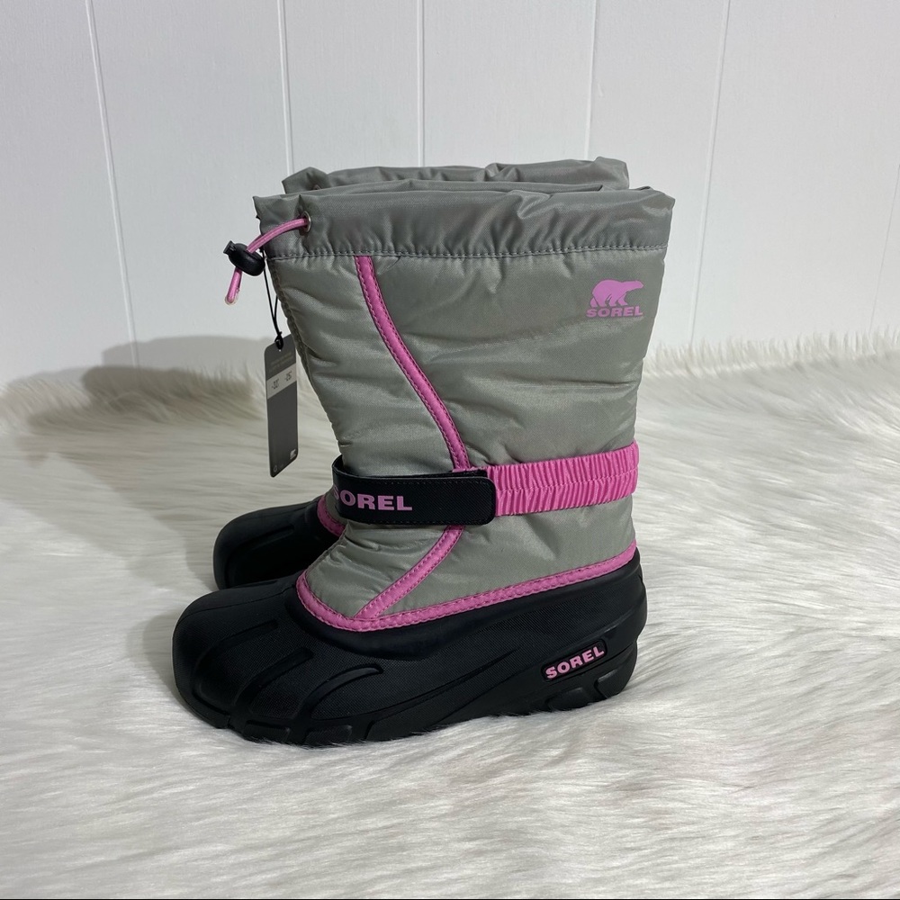 Sorel Girl's Gray/Pink Snow Boots ThermoPlus Sz. 4